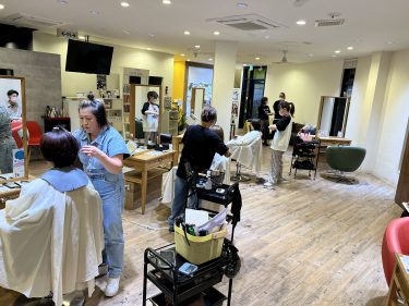 美容師のファーストステップ：スタイリストデビューチェックって？